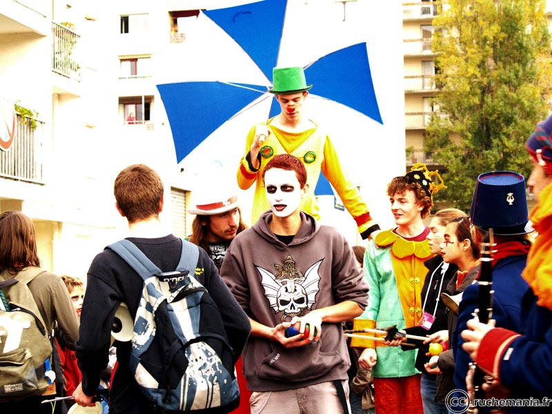 Parade_des_Ecoles_de_Cirque_007.jpg