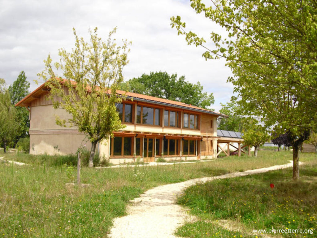 Ecocentre Pierre & Terre